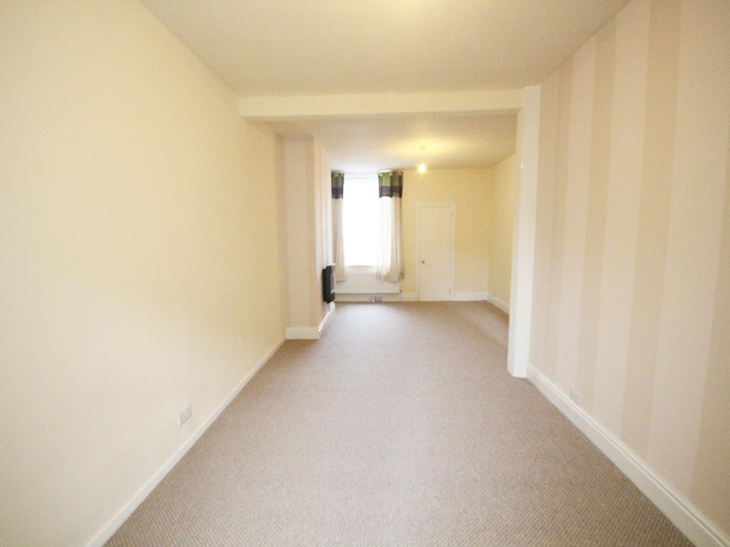 3 bedroom mid terrace house To Let in Barnoldswick - IMG_1203.jpg